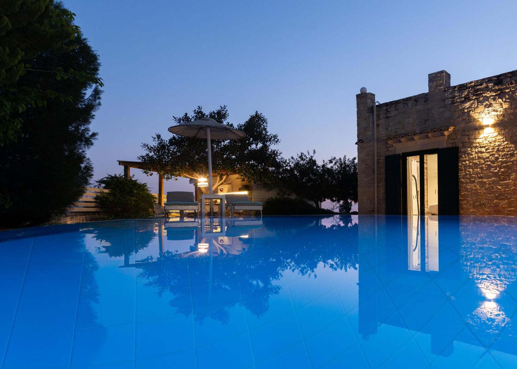 Carob Villa Moirai Exterior photo