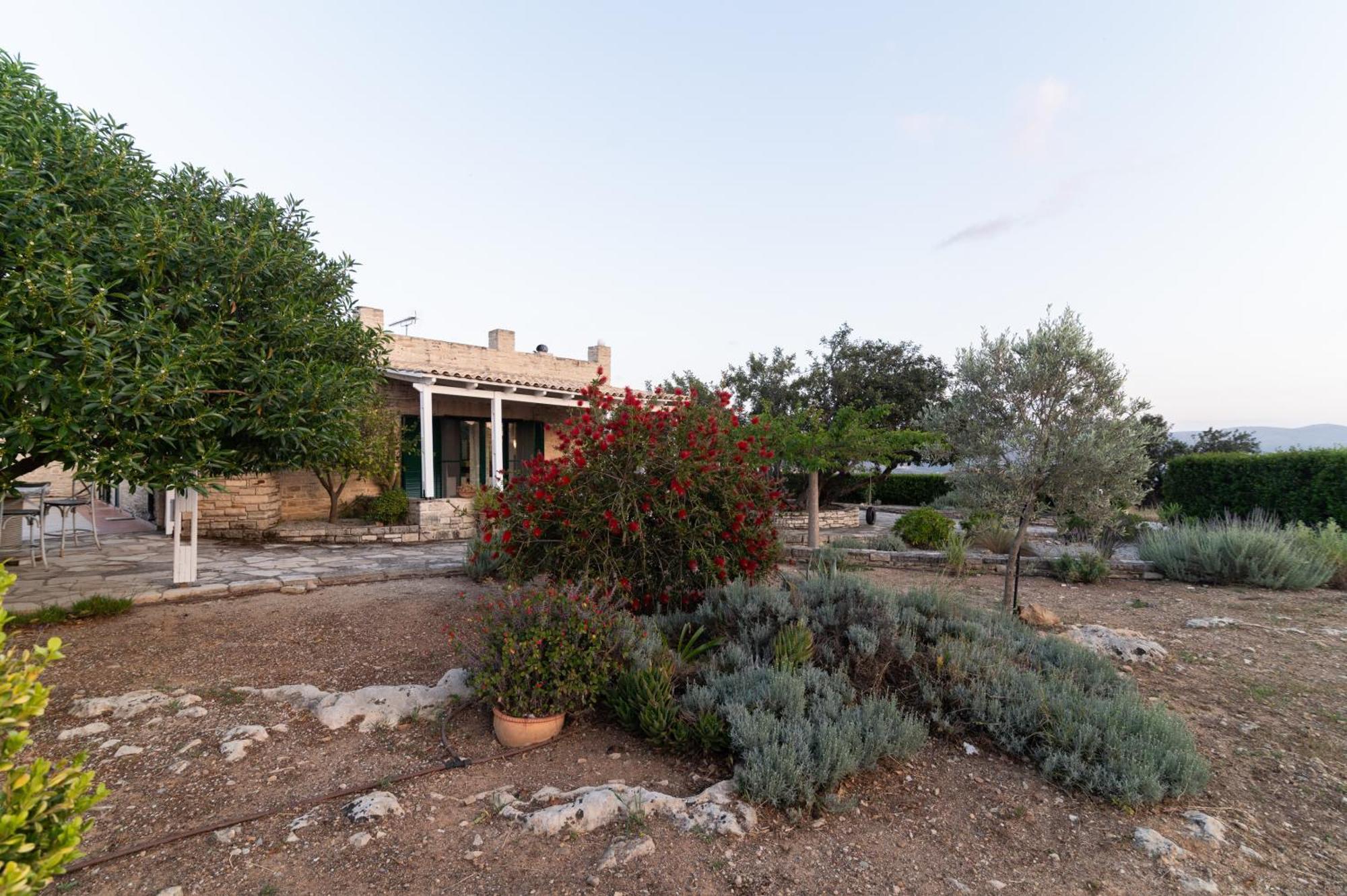 Carob Villa Moirai Exterior photo