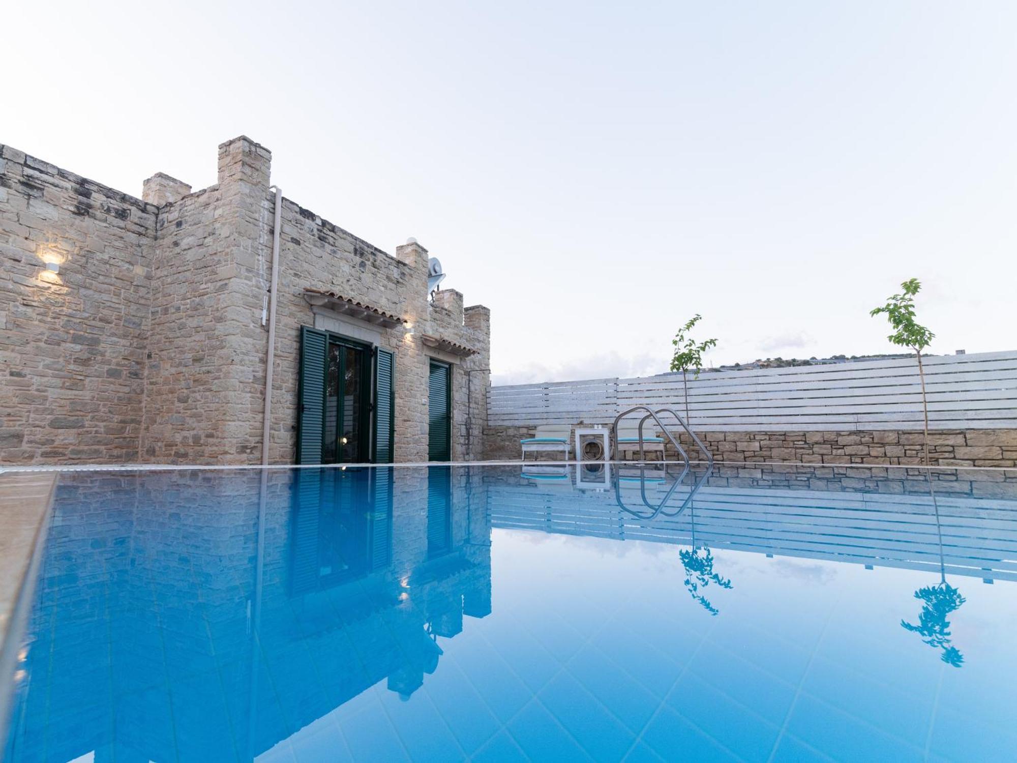 Carob Villa Moirai Exterior photo