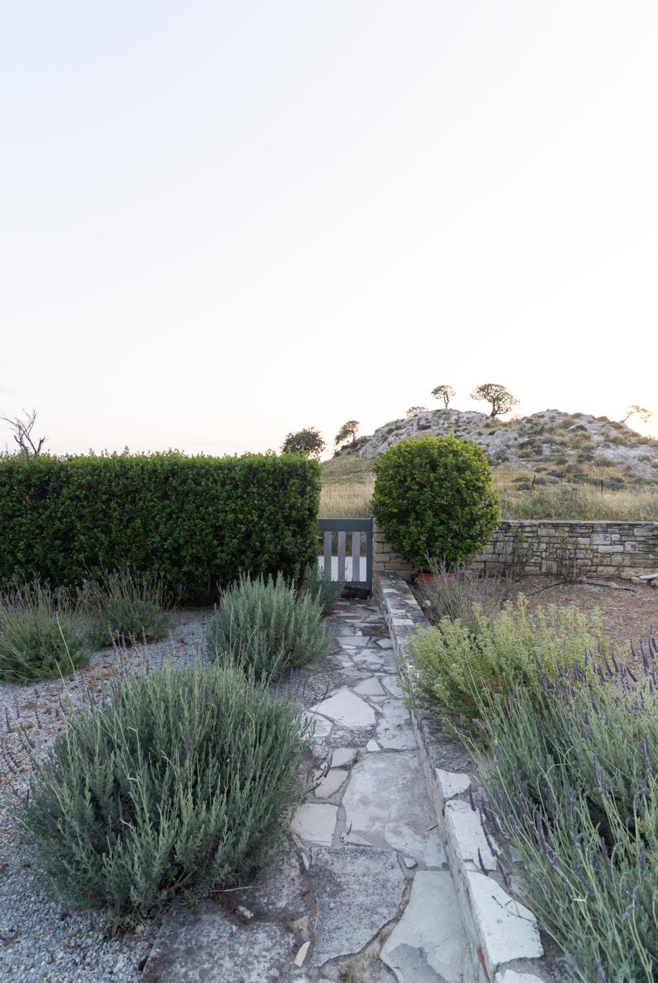 Carob Villa Moirai Exterior photo